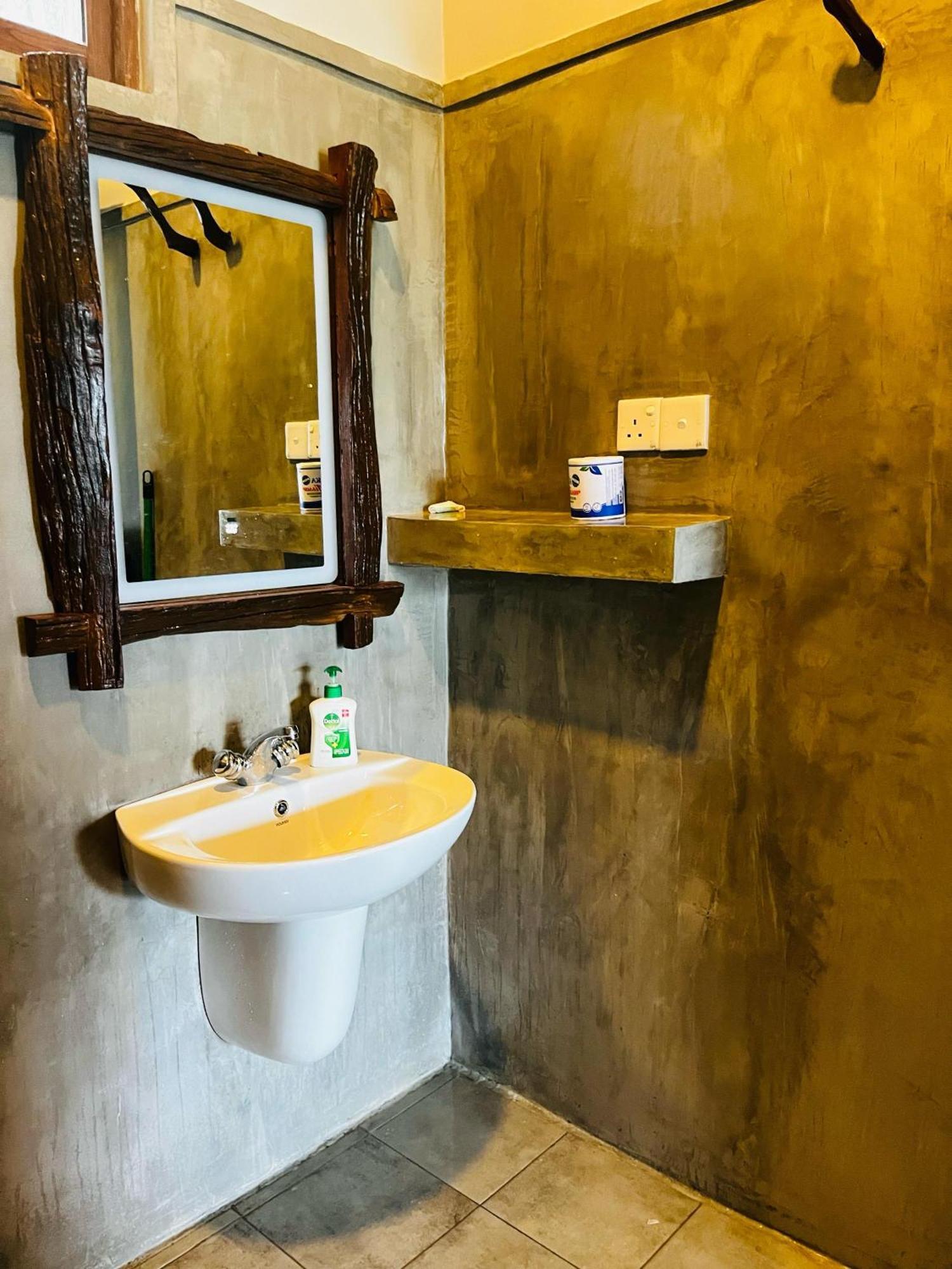 Gaia Ella Ecolodge And Yoga Centre Bagian luar foto